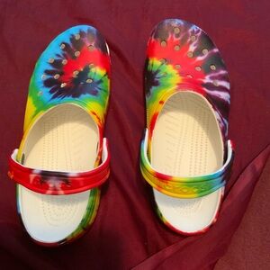 Crocs Classic Adult Rainbow Tye Dye Clogs Sandals Women Size 12 Men Size 10